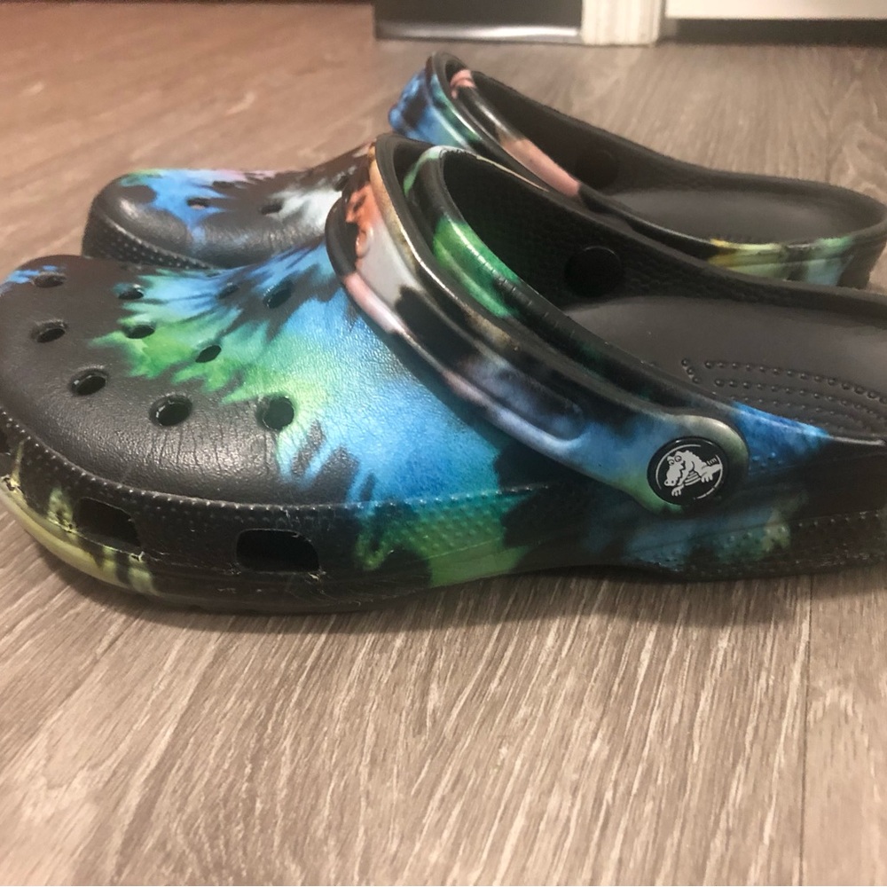 Crocs Kids' Tie-Dye Clogs